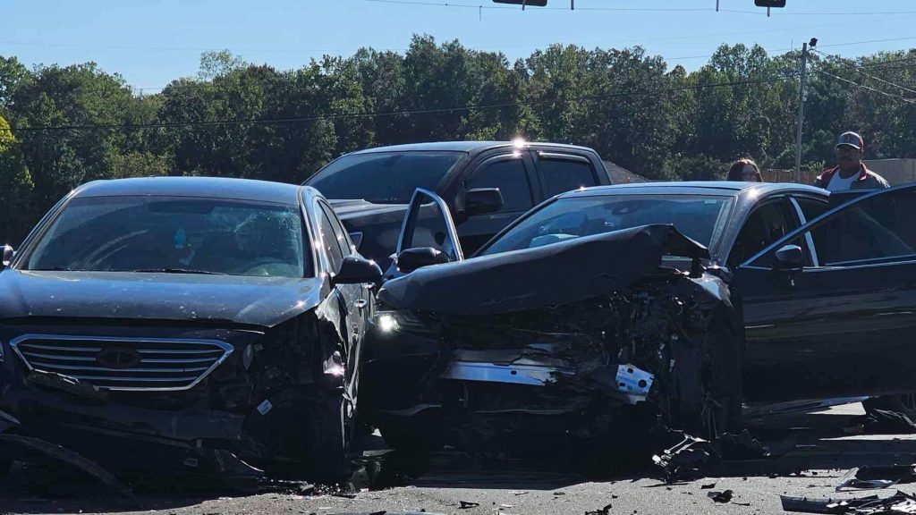 MVC on Clay Street Vicksburg Daily News