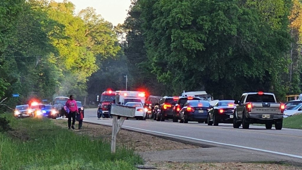 One dead in accident on Hwy 27 - Vicksburg Daily News