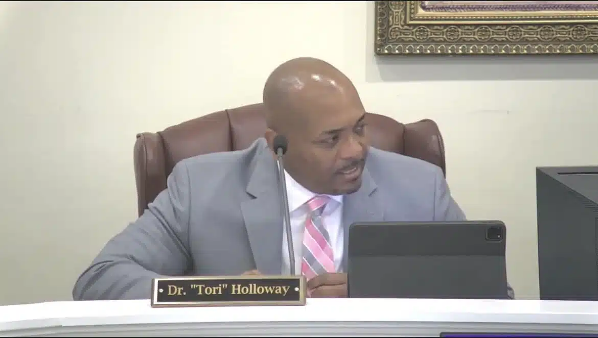 school board meeting — VWSD drops to a "C" rated district