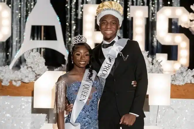 Bland and Henderson crowned as Prom King & Queen - Vicksburg Daily News