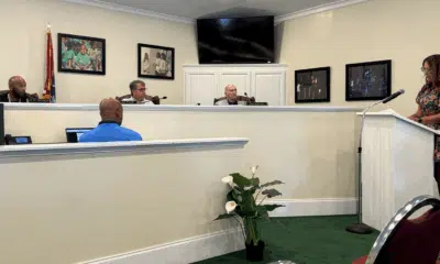 Christin Streif speaks to the Vicksburg-Warren School District board