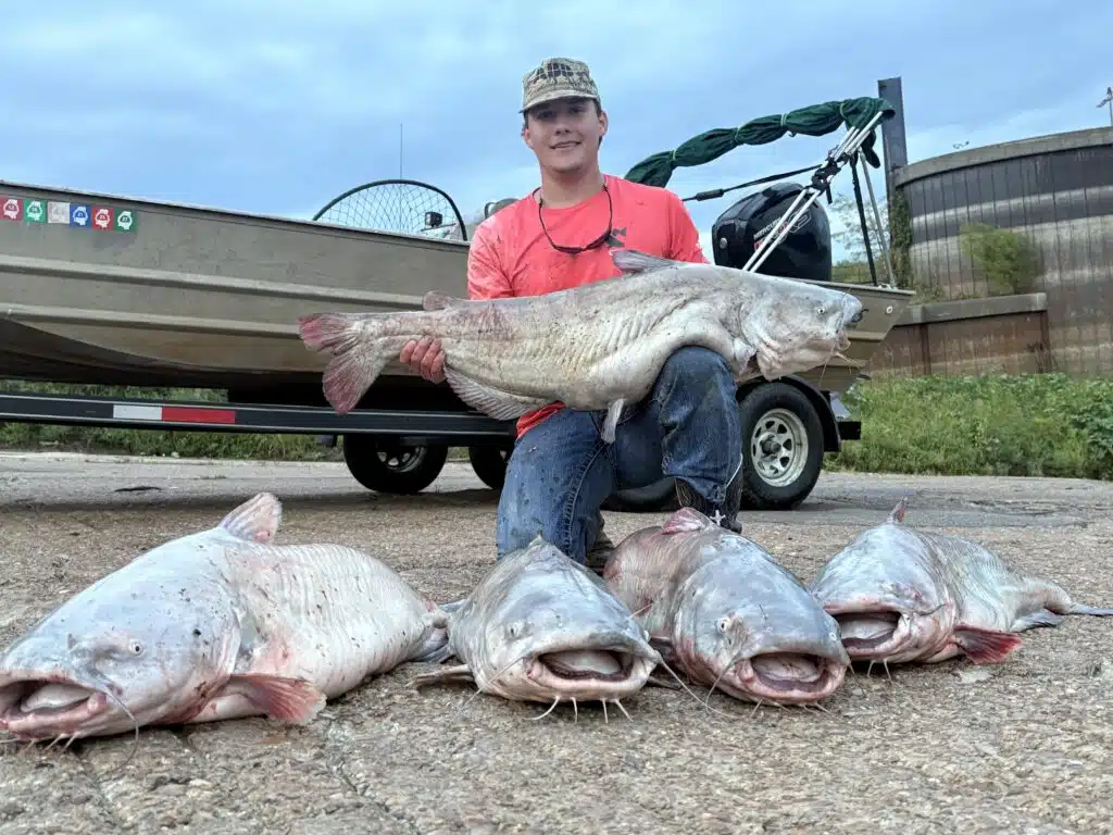 Vicksburg native reels in five huge catfish on the Mississippi Vicksburg native reels in five huge catfish on the Mississippi