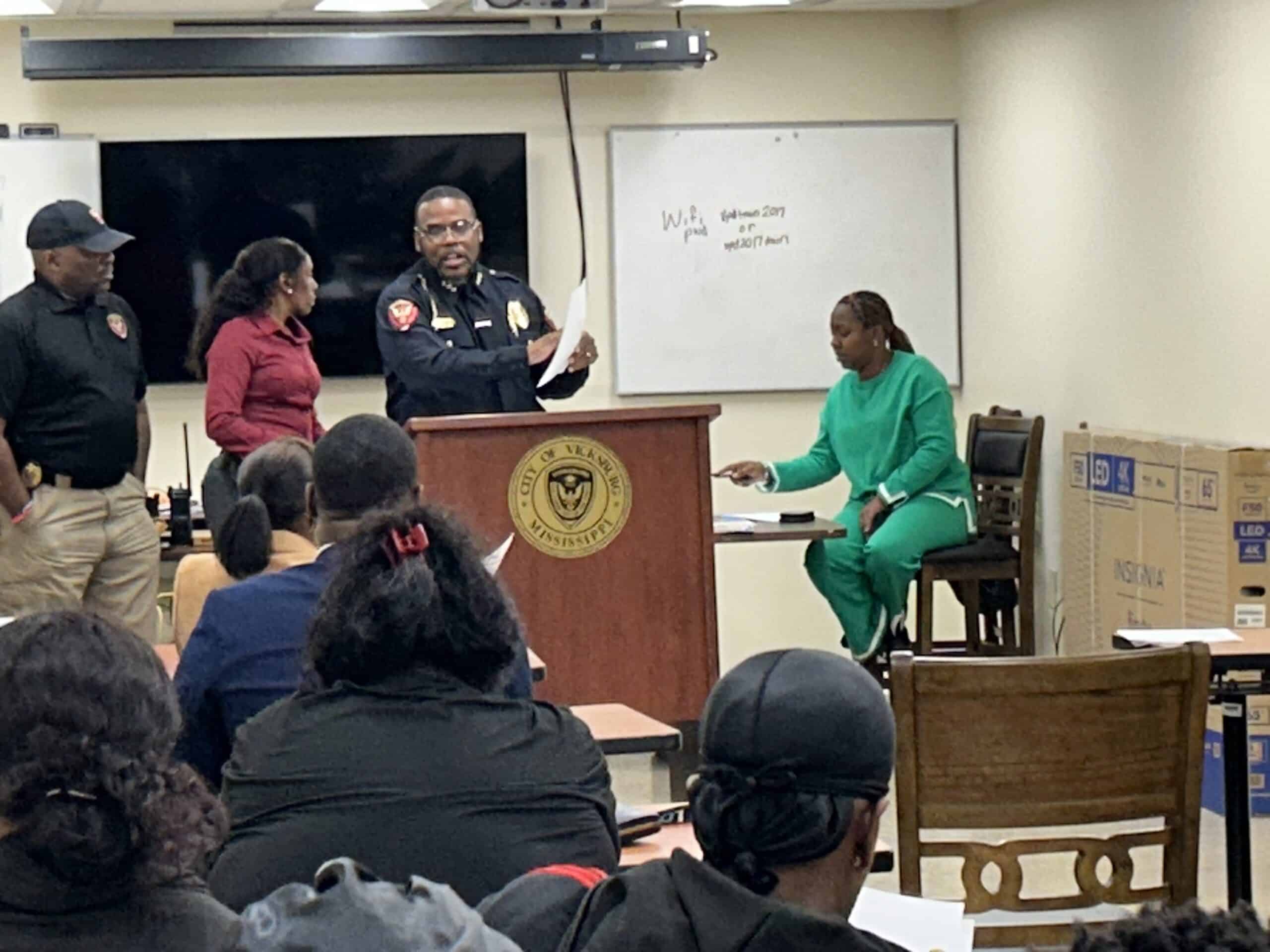 Curtis talks to kids