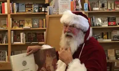 santa reads