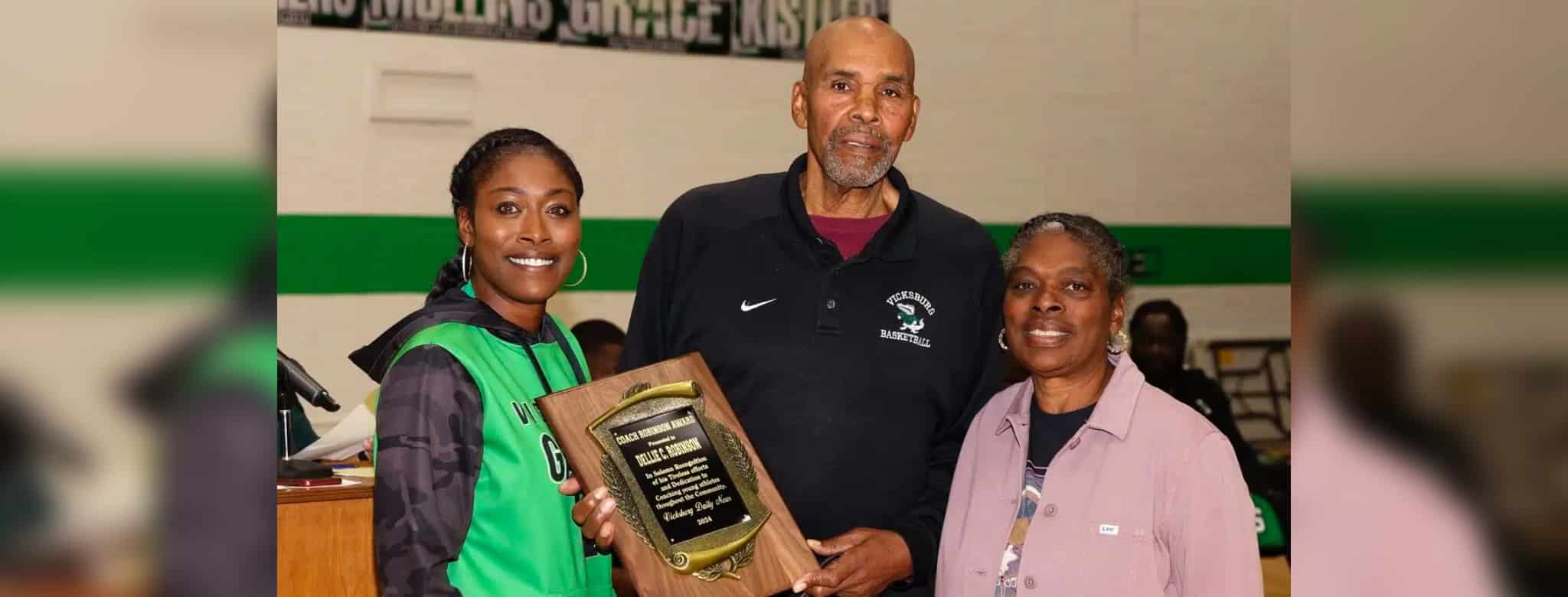 L-R Deatra Robinson-Cable, Dellie C. Robinson, and Hazel Robinson: Photo by Richard Miller