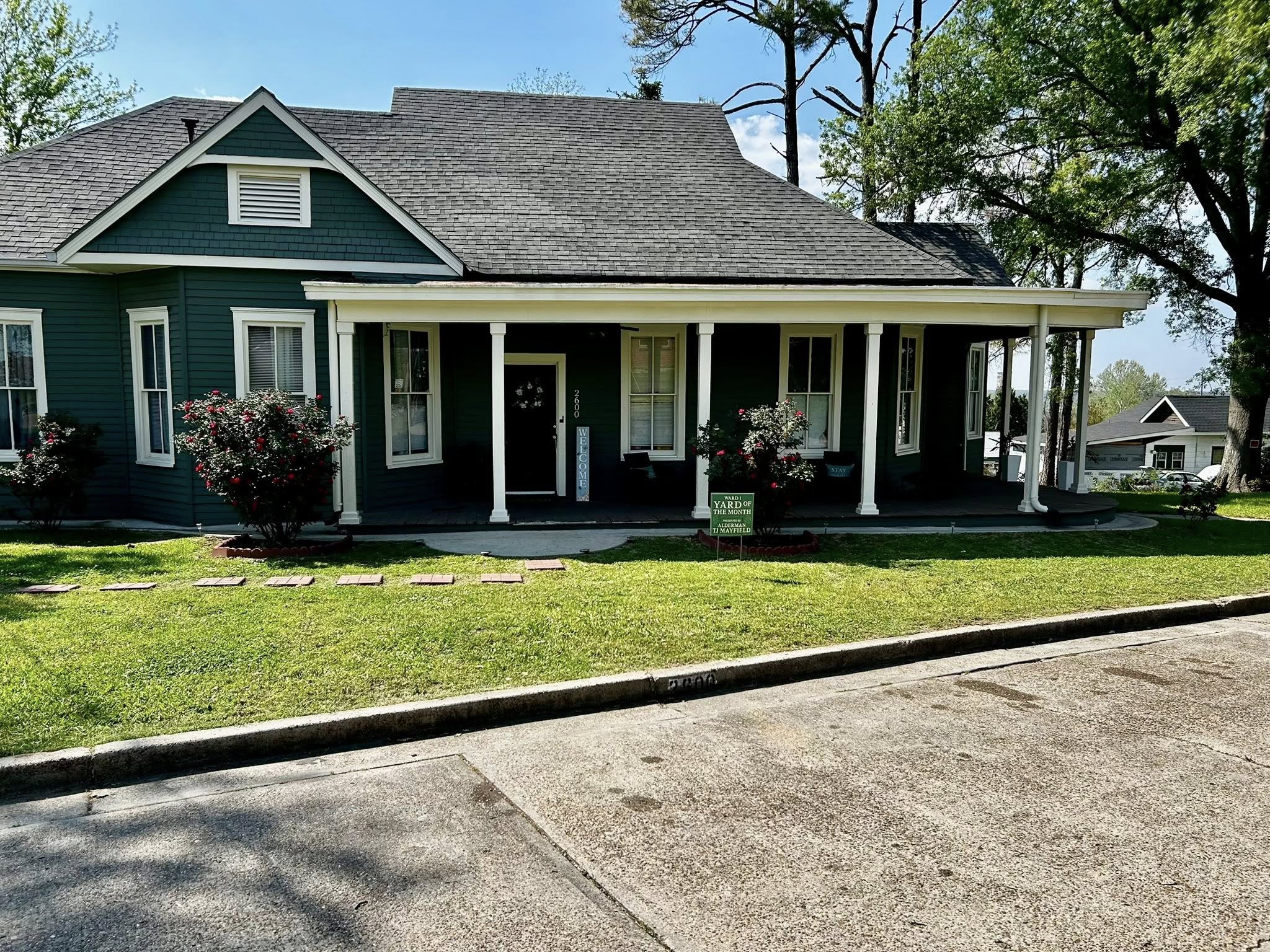 March yard of the month