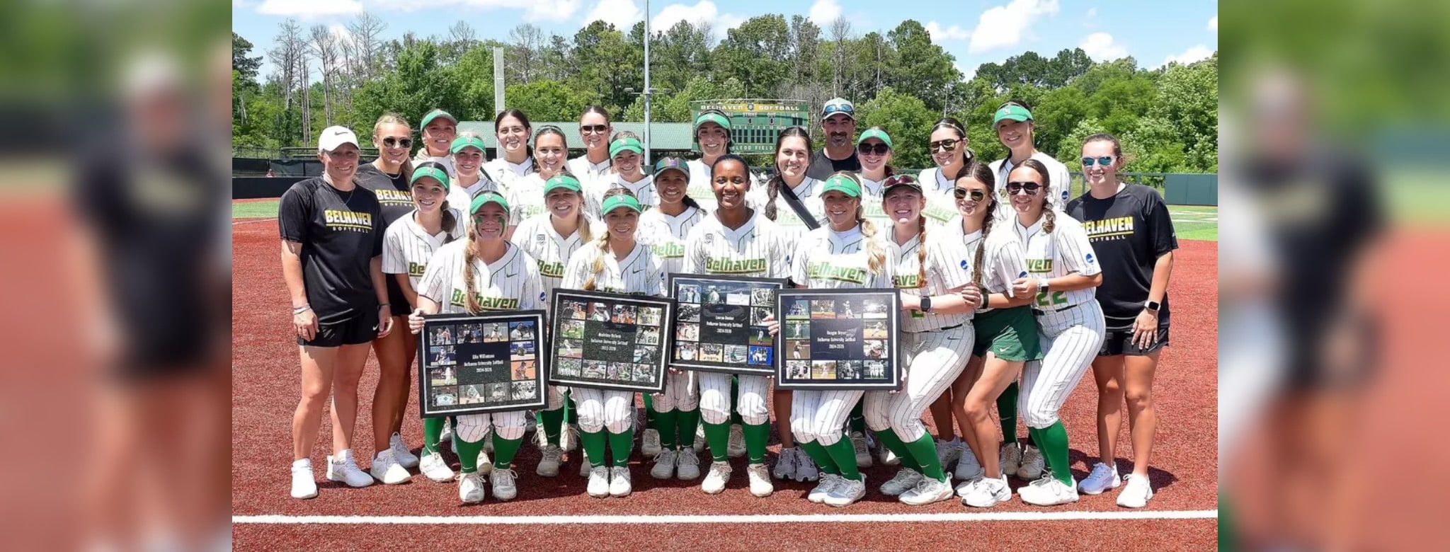 Belhaven softball team