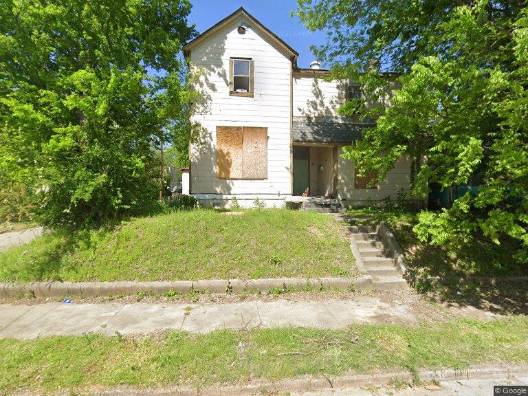 1114 Second North Street