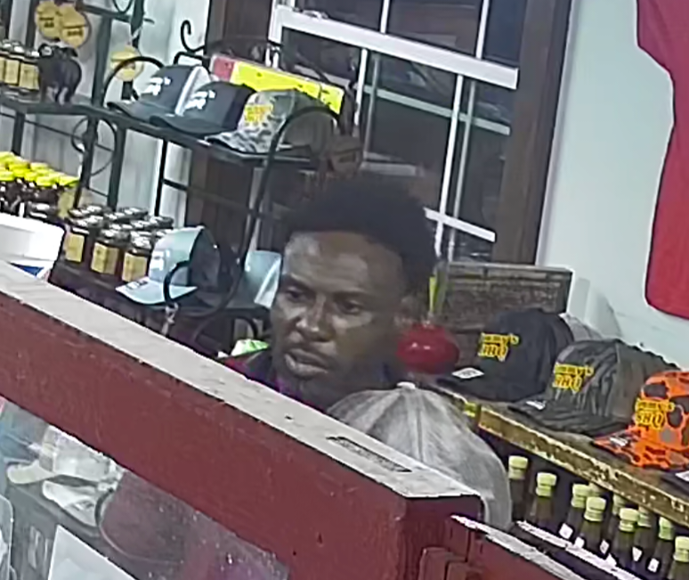 man robs store