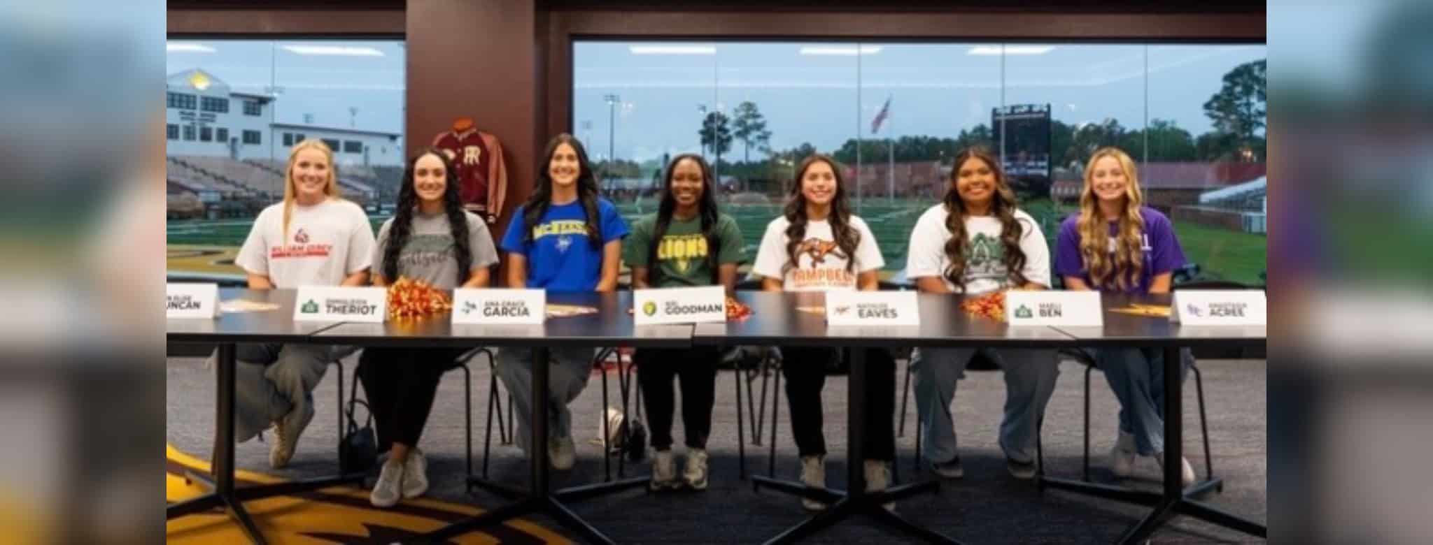 PRCC softball players