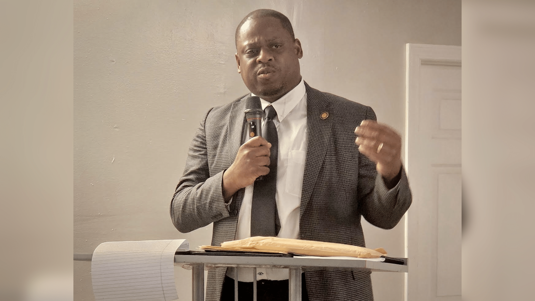 Mayor Thompson