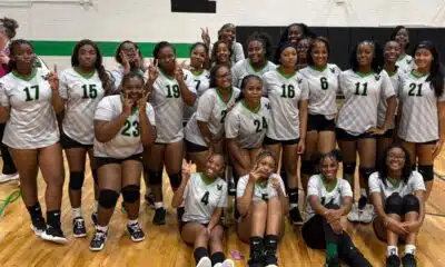 VHS volleyball team — Missy Gators sweep Leake Central volleyball