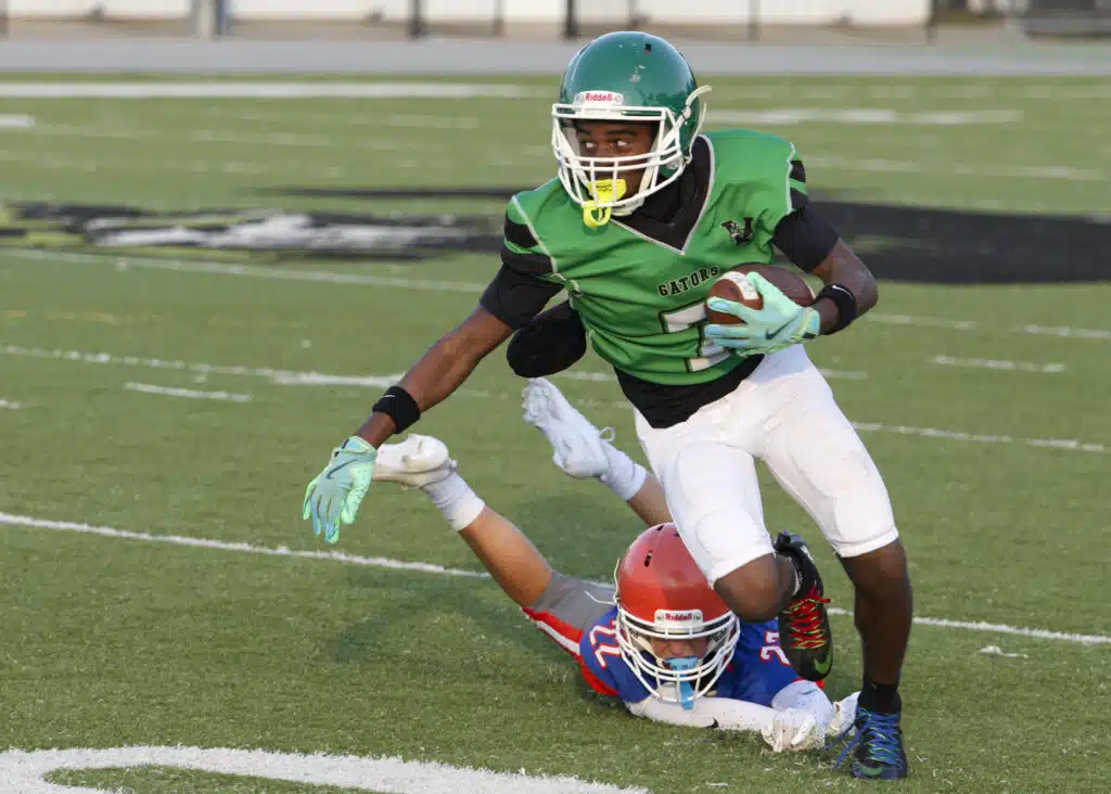 Gators headed to Little Six Championship after 40-14 victory