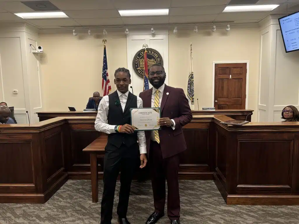 Alderman Mayfield gives three AMAZE Awards