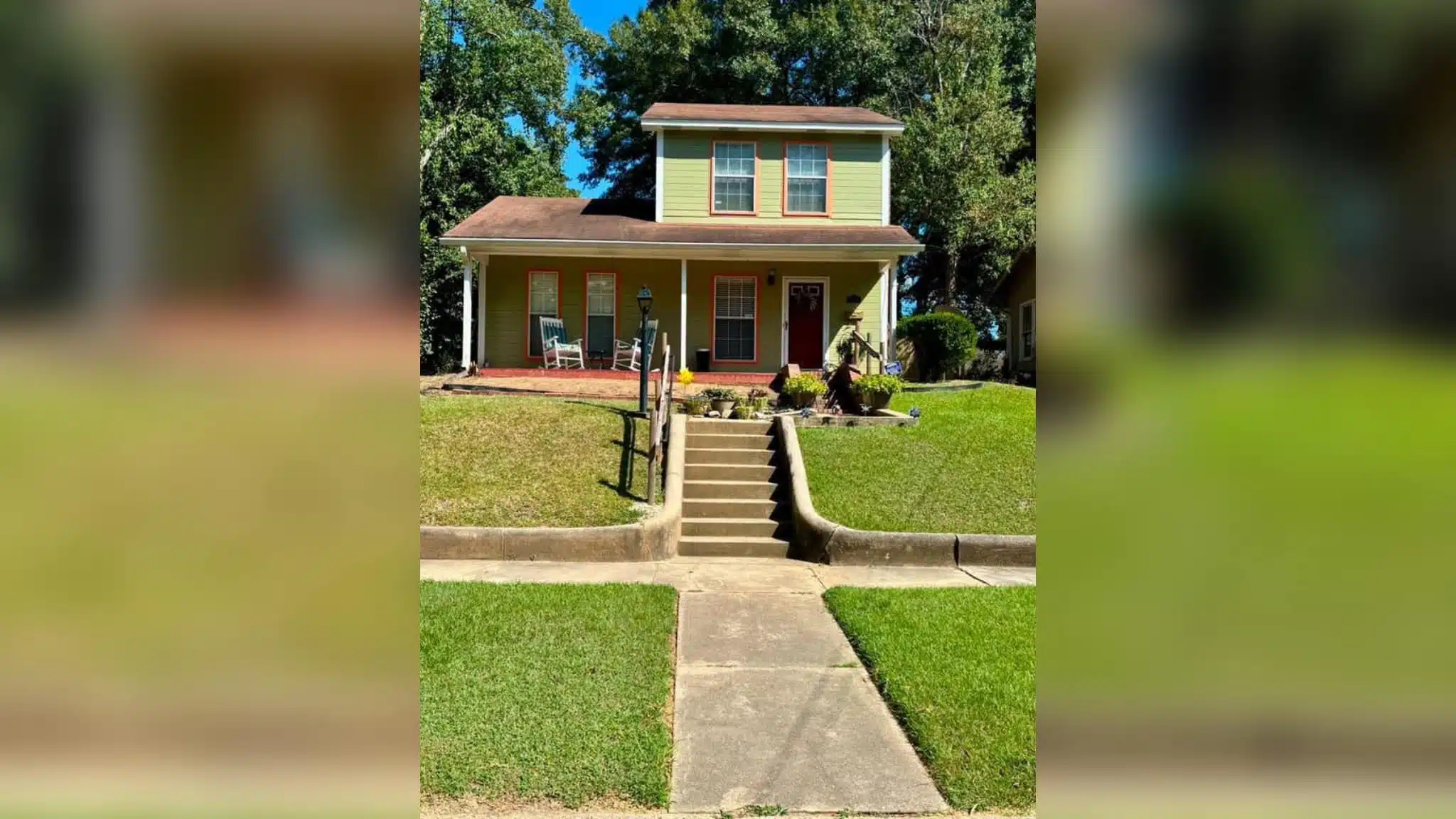 yard of the month — Mayfield names Yard of the Month