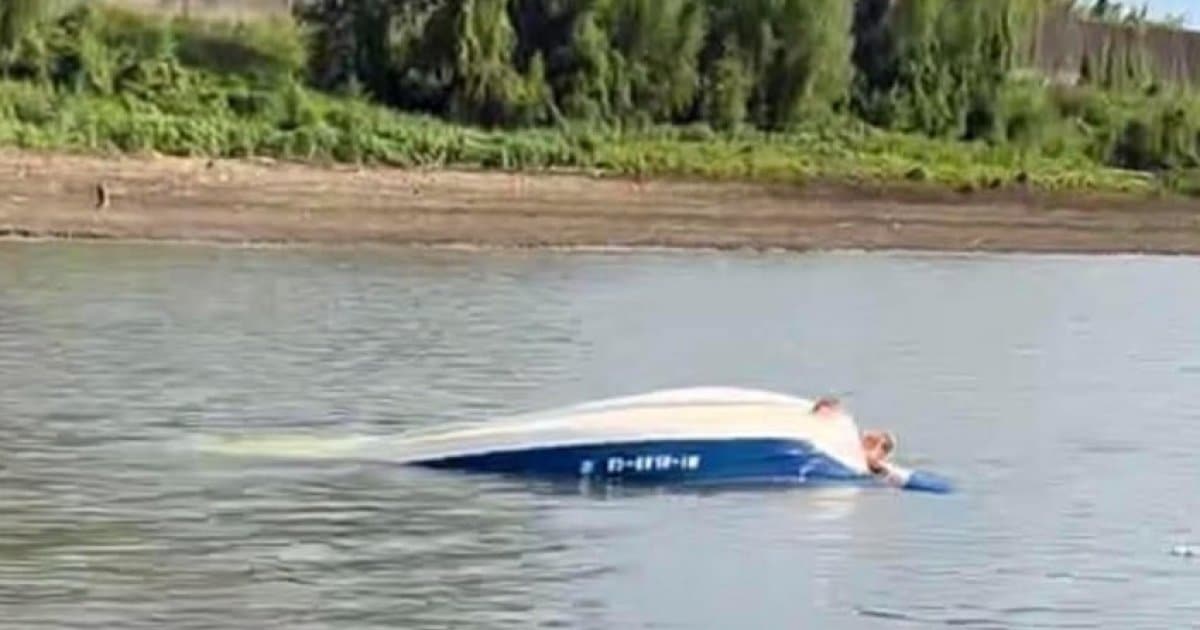 Barge: Ski Boat Hits Barge on Mississippi River, Four Injured