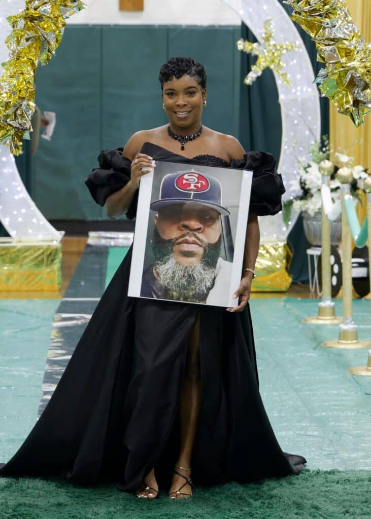 Milah Davis crowned Miss Vicksburg Junior High School