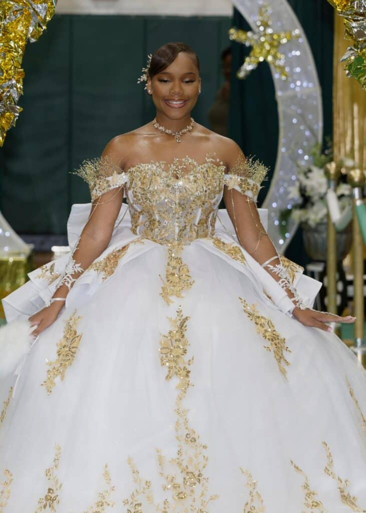 Milah Davis crowned Miss Vicksburg Junior High School