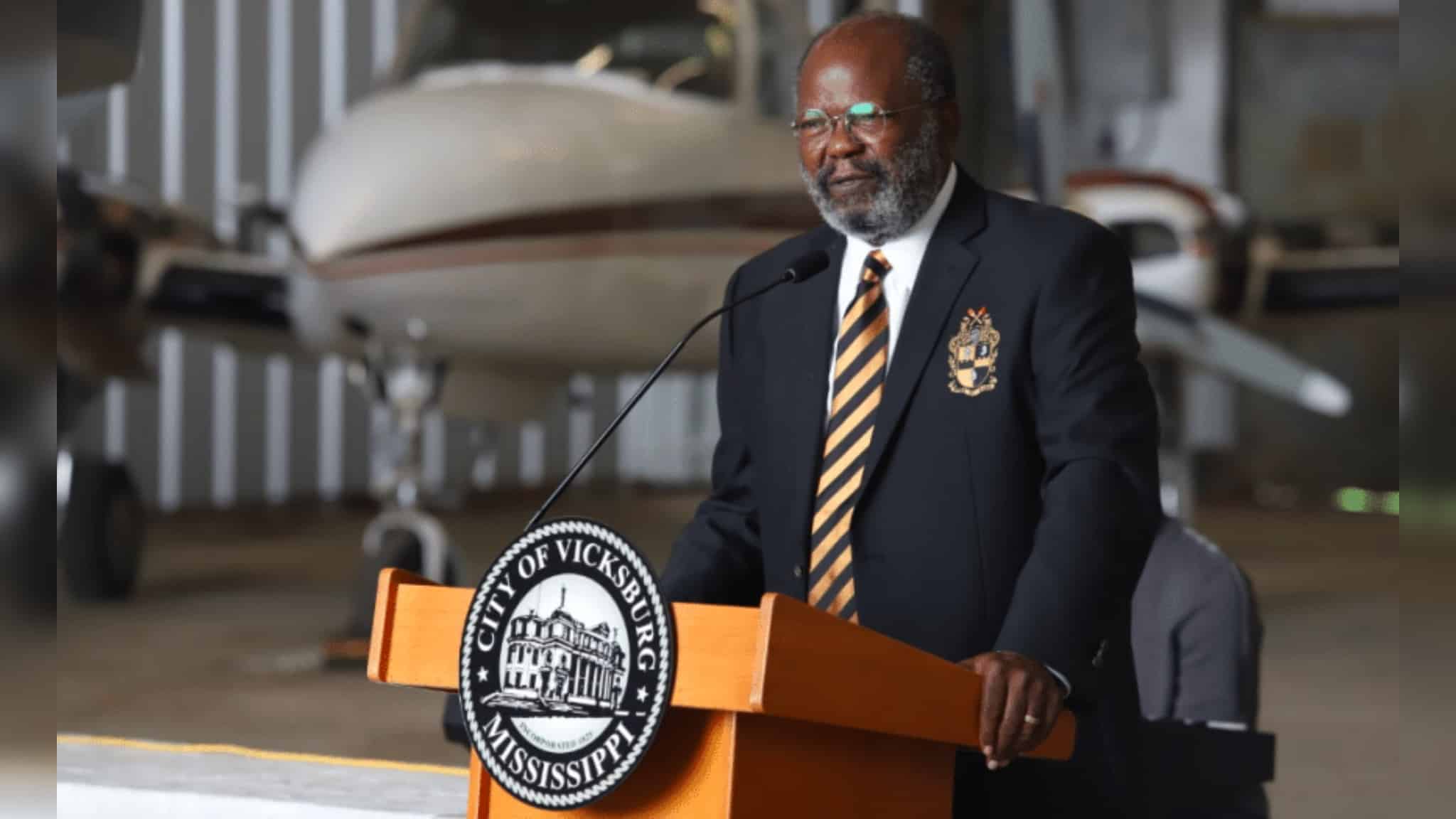 Robert M. Walker — Marker to be placed in memory of former Vicksburg mayor