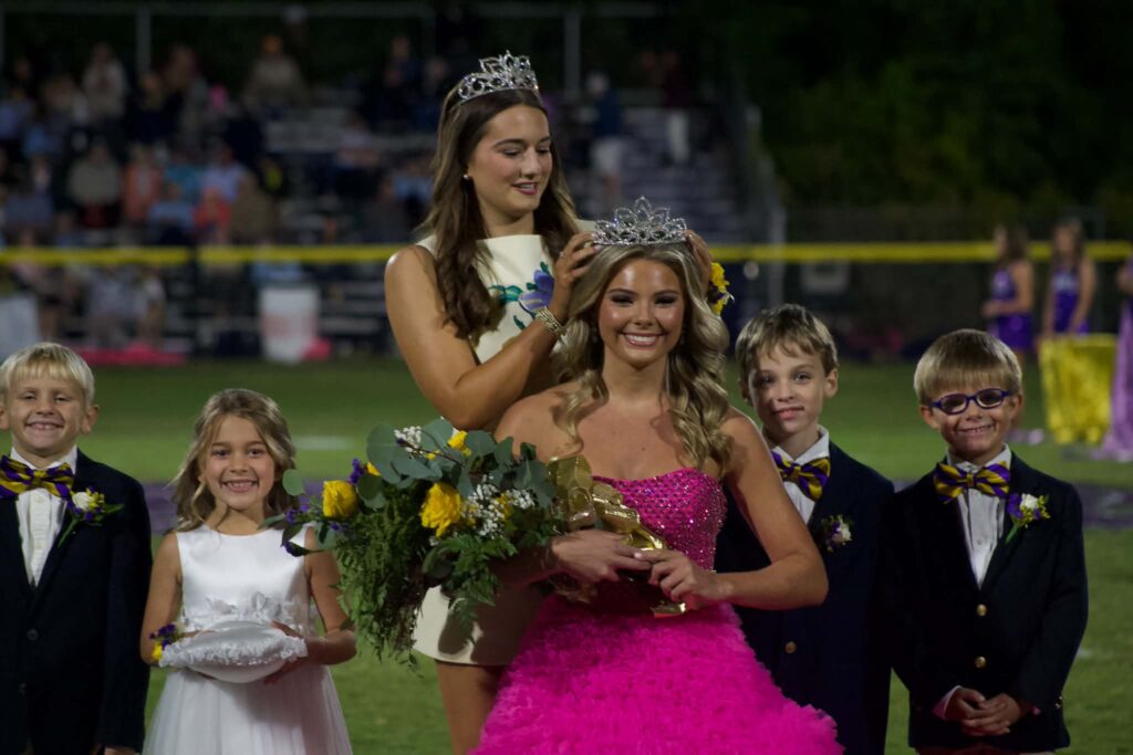 Hendrix Eldridge crowned St. Aloysius 2026 homecoming queen